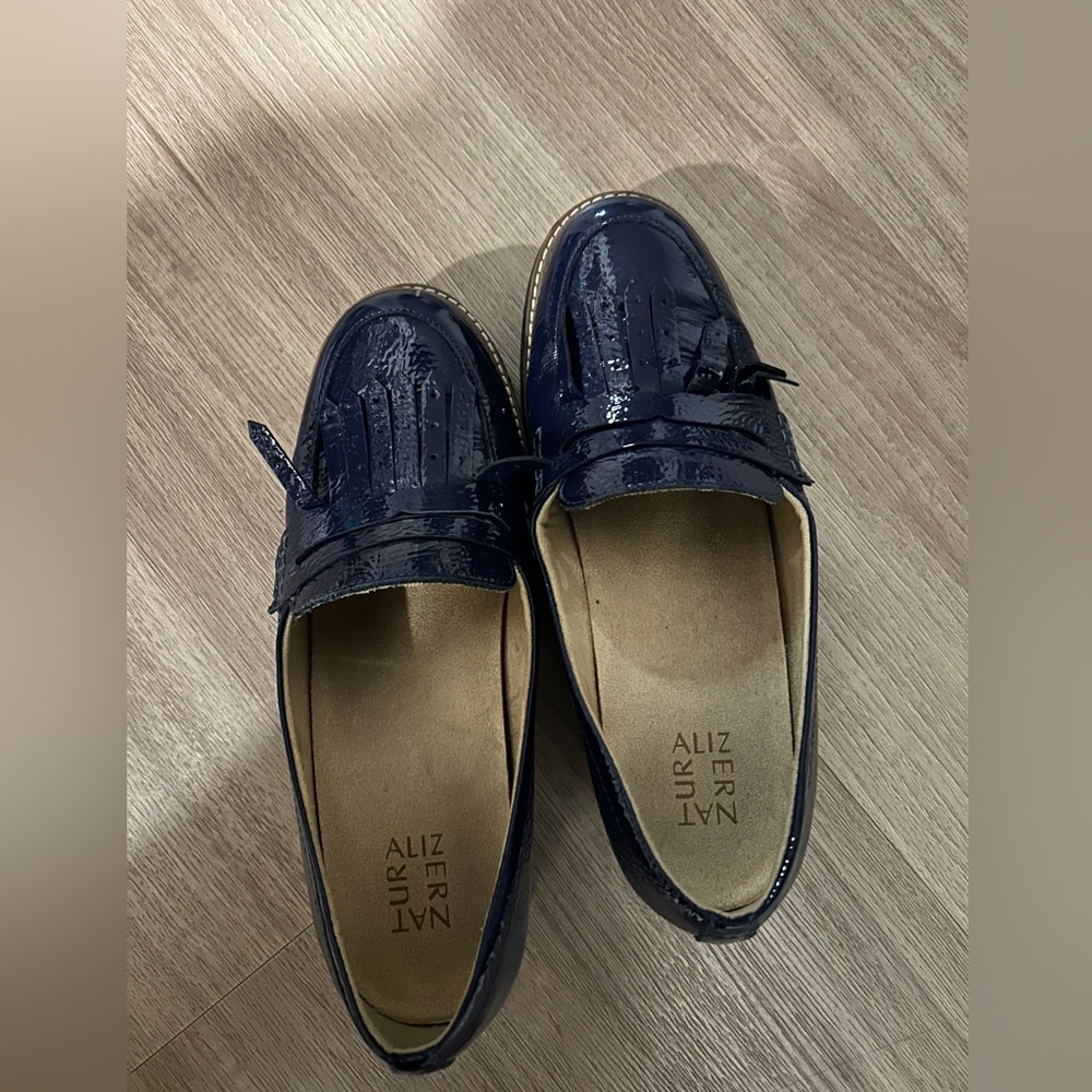 Naturalizer blue patent  loafer